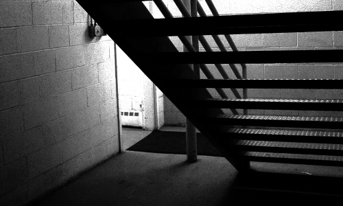 Dunkles Treppenhaus Dunkles Treppenhaus