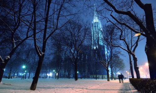Wien bei Nacht im Schnee
